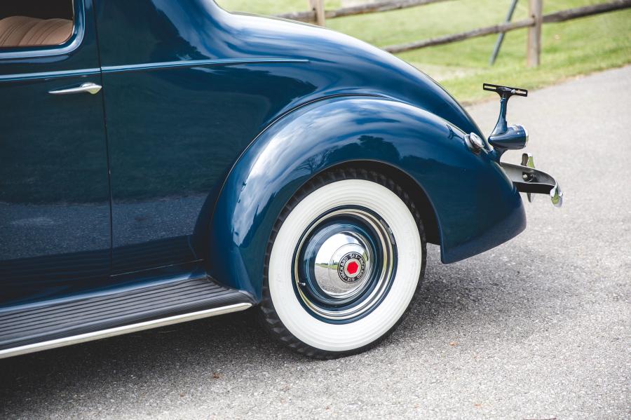 Детали экстерьера Packard Six Business Coupe (115-C 1088) 1937 года  (фото 10 из 28)